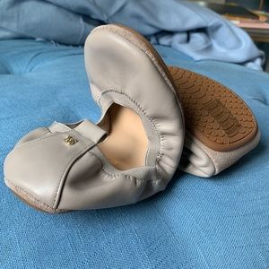 NWT Yosi Samra Sz 7 Taupe Leather Ballet Flats